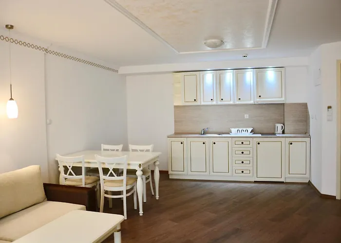 Golden Rainbow 4* ساني بيتش