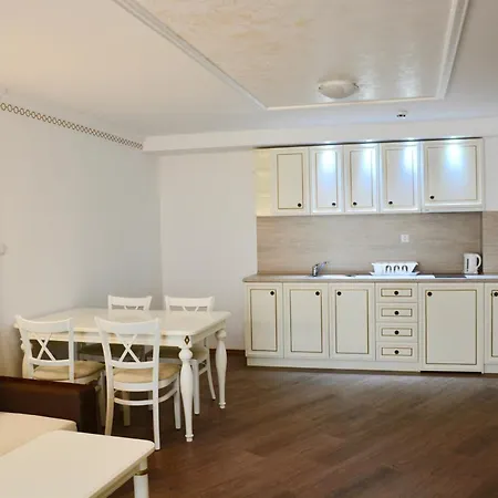 Golden Rainbow 4* ساني بيتش