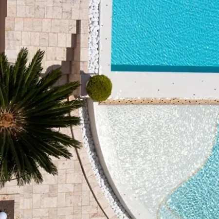 Lejlighedshotel Golden Rainbow