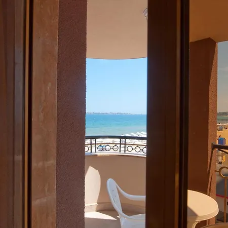 Lejlighedshotel Golden Rainbow 4*