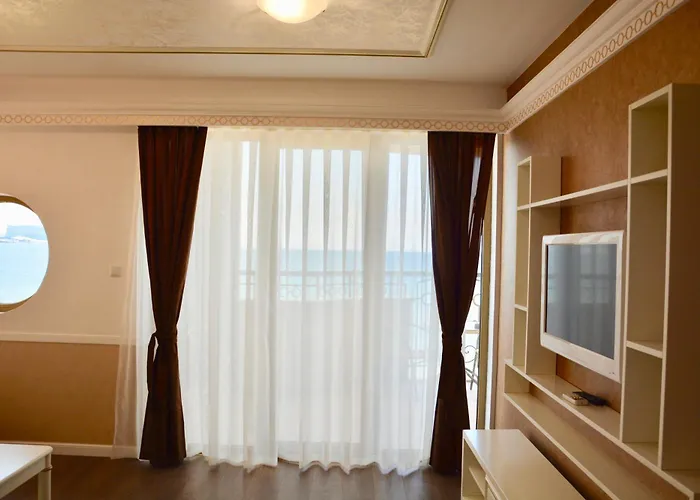 Hotel de apartamente Golden Rainbow