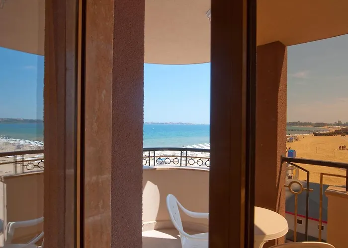 Hotel de apartamente Golden Rainbow 4*