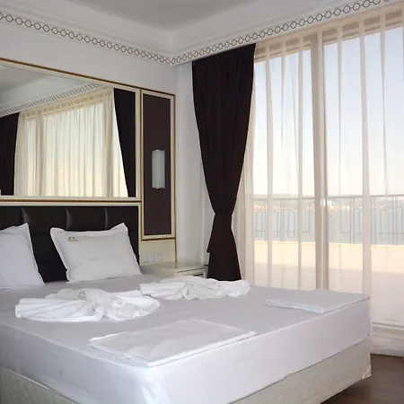 Apart-hotel Golden Rainbow 4*