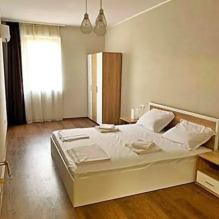 Apart-hotel Golden Rainbow