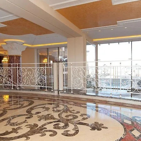 Apart-hotel Golden Rainbow