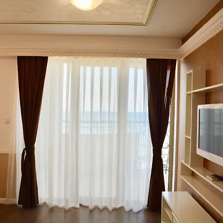 Golden Rainbow Apart-hotel