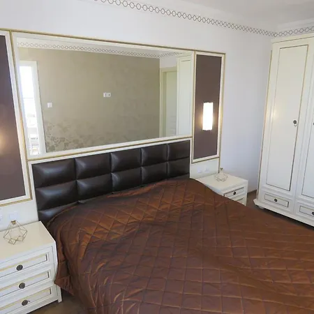 Aparthotel Golden Rainbow Sluneční pobřeží