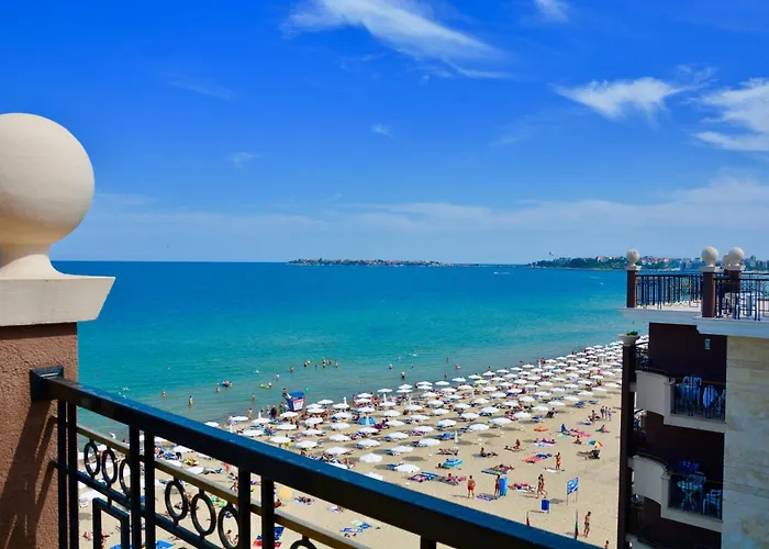 Golden Rainbow Apartmanhotel Napospart