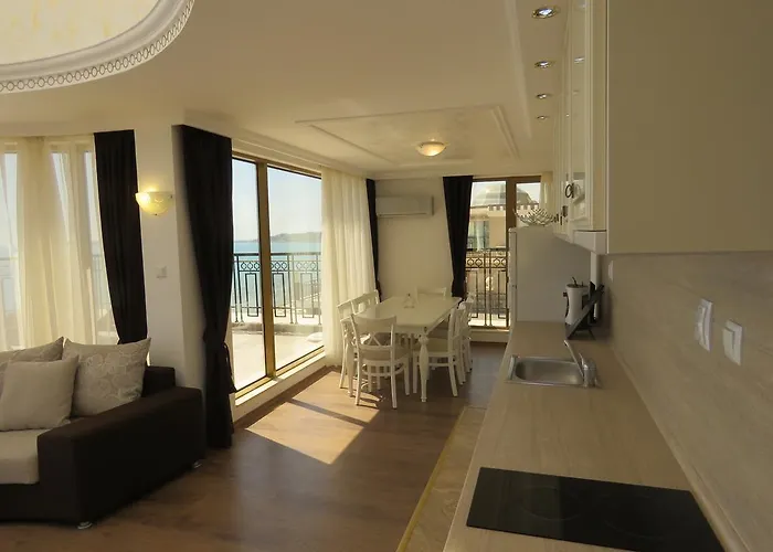 Golden Rainbow Apartmanhotel