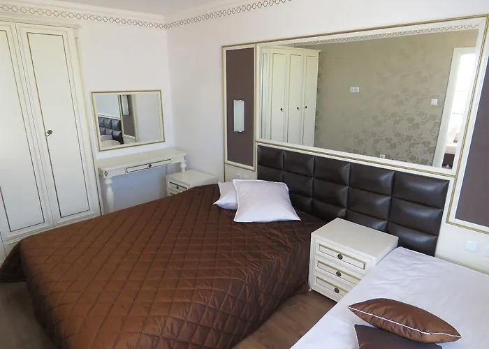 Golden Rainbow 4* Napospart