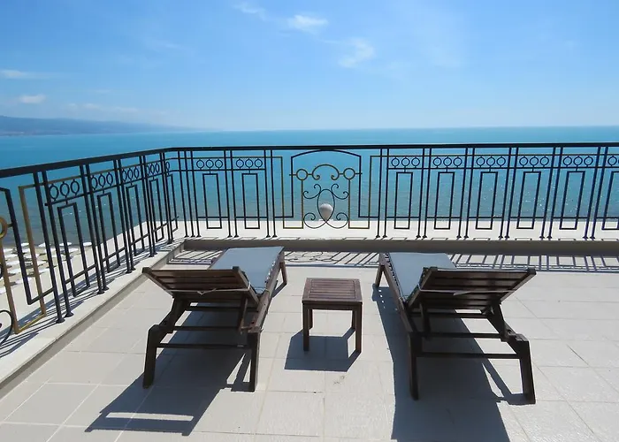 Golden Rainbow Apartmanhotel Napospart