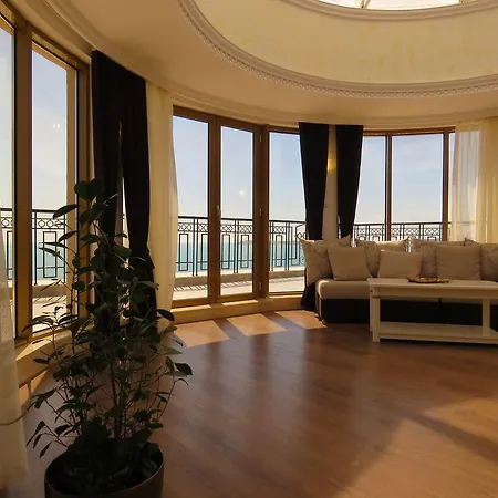 Golden Rainbow Lägenhetshotell Slăntjev Brjag