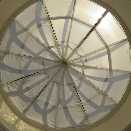 Lägenhetshotell Golden Rainbow